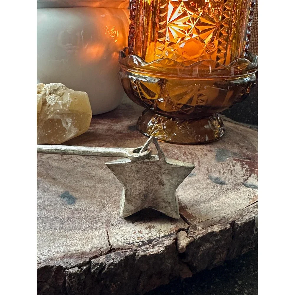 Vintage Star Candle Snuffer – Cast Metal Wick Extinguisher, Rustic Cottagecore D